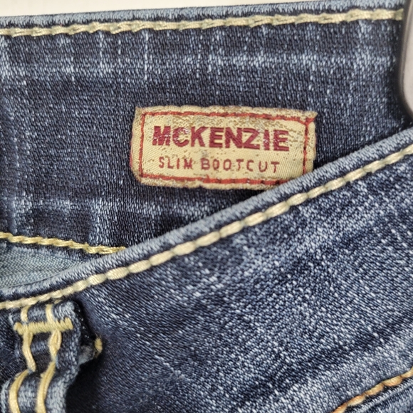 Silver Jeans Mckenzie Cutoff Jeans Shorts - Picture 3 of 16